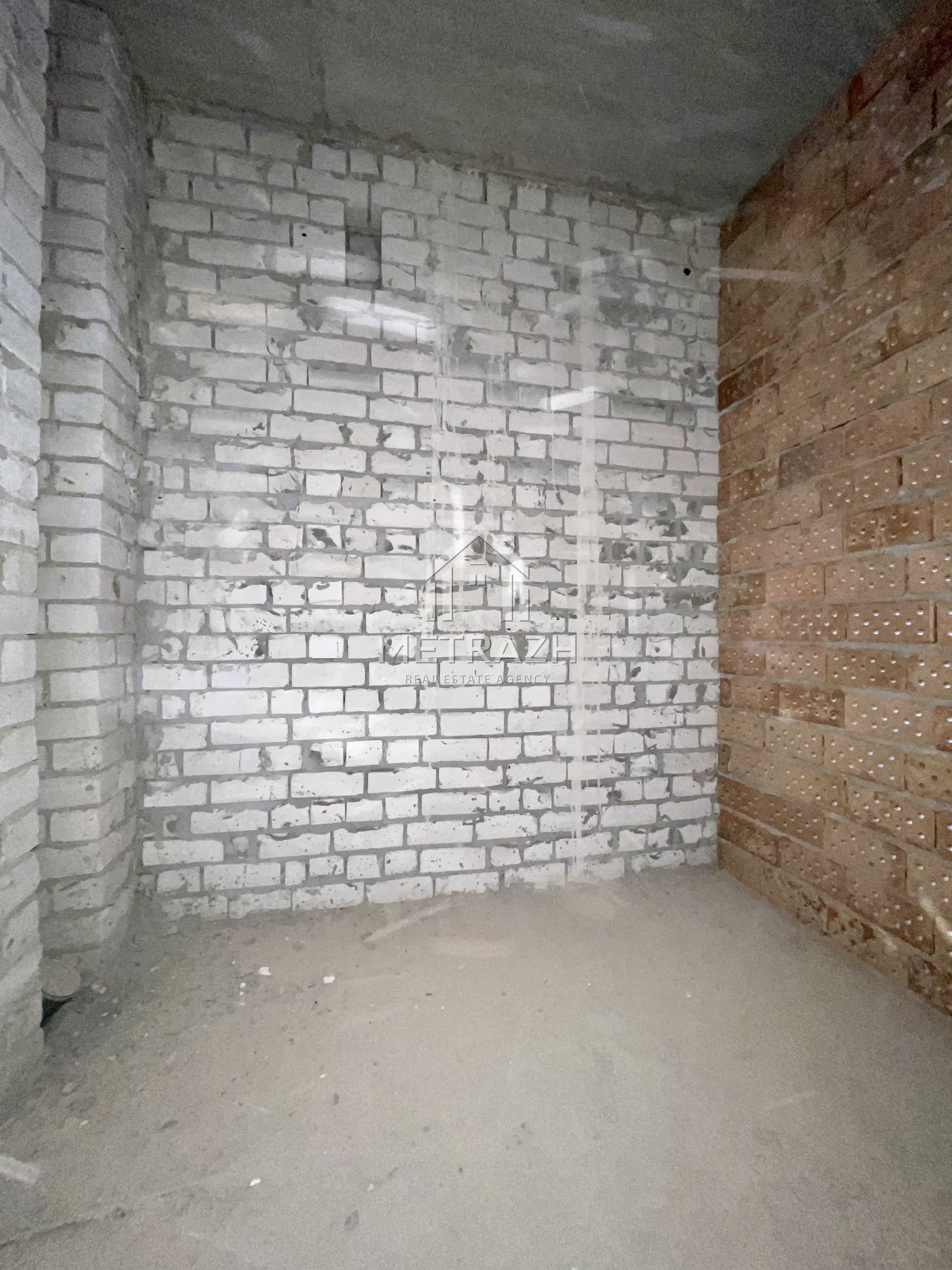Продам 1комн.квартиру жк Лазурный,метро Центральный рынок