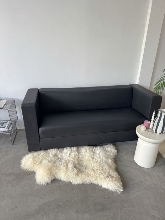 Чорний диван Одеса самовивіз