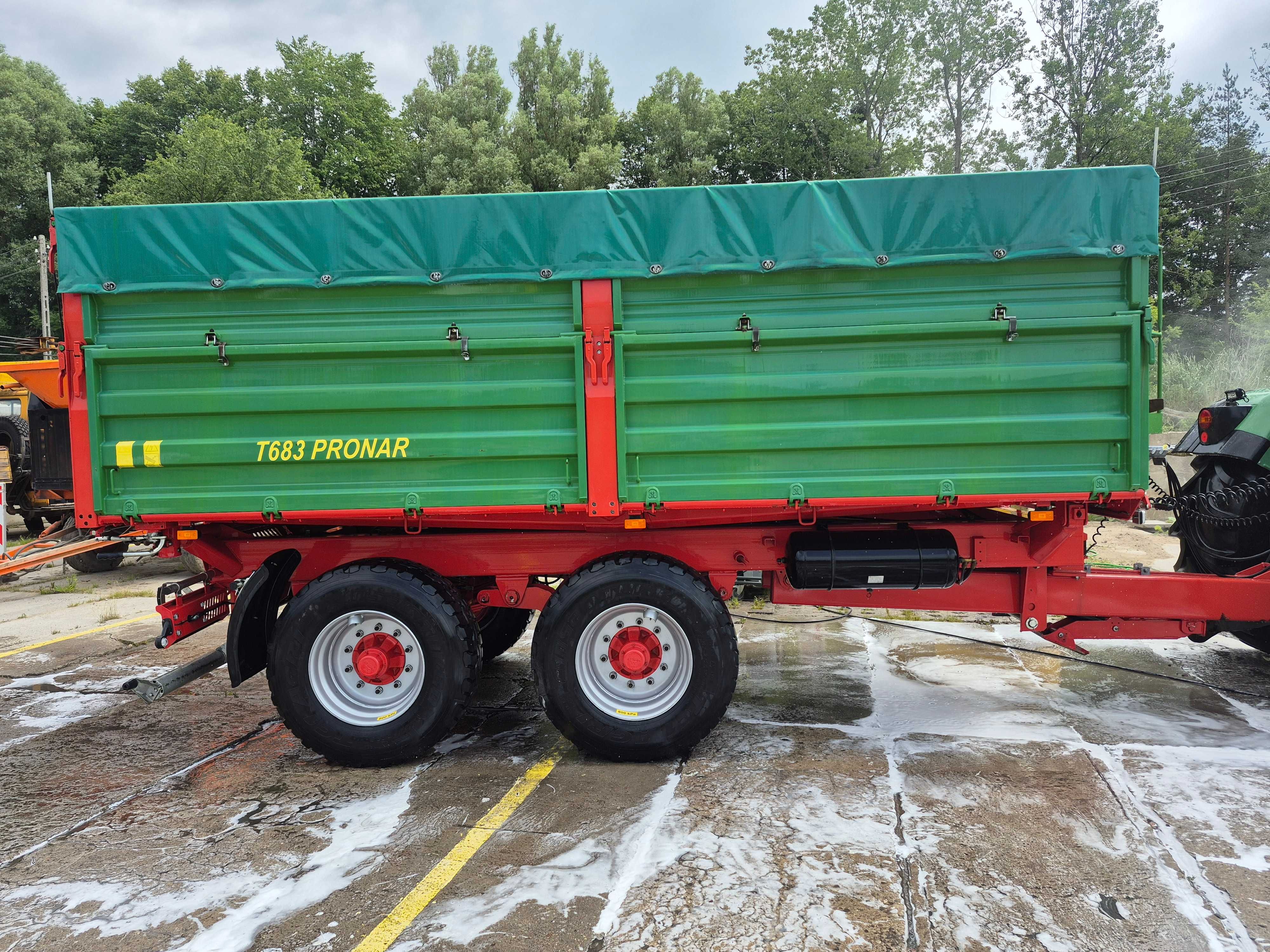 Przyczepa Pronar T 683