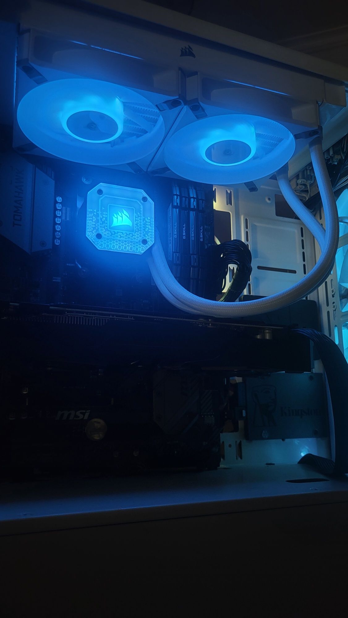 Cooler Líquido 240mm - Corsair iCUE H100i Elite Capellix XT Branco – R