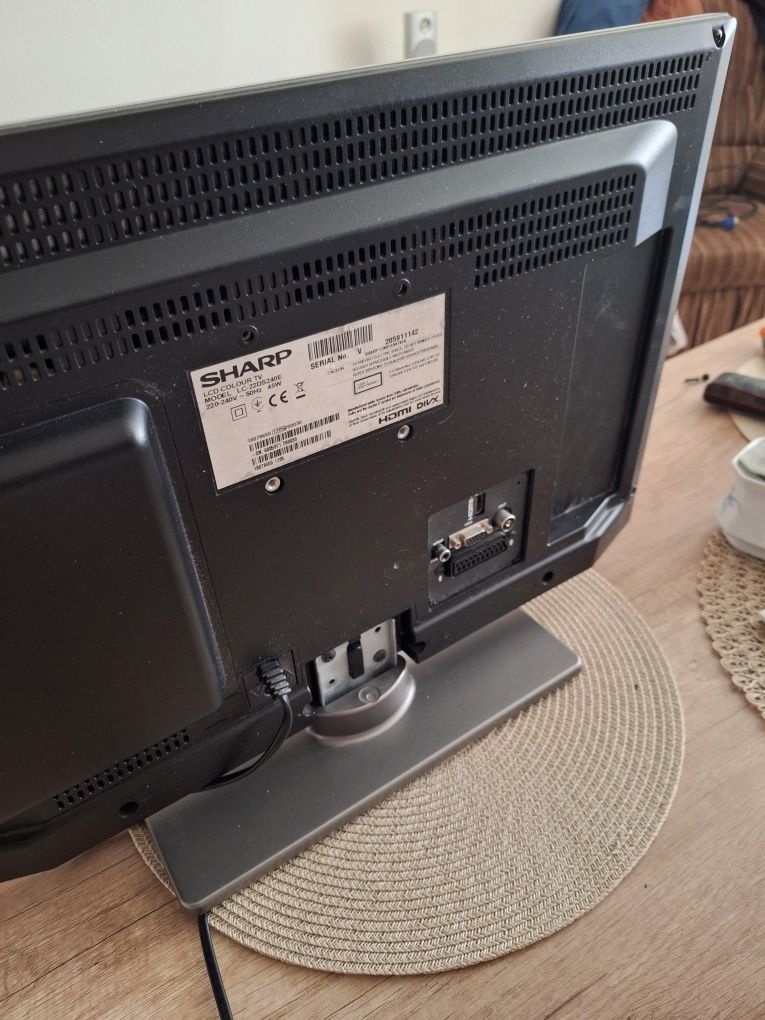 Telewizor LCD 21 cali.