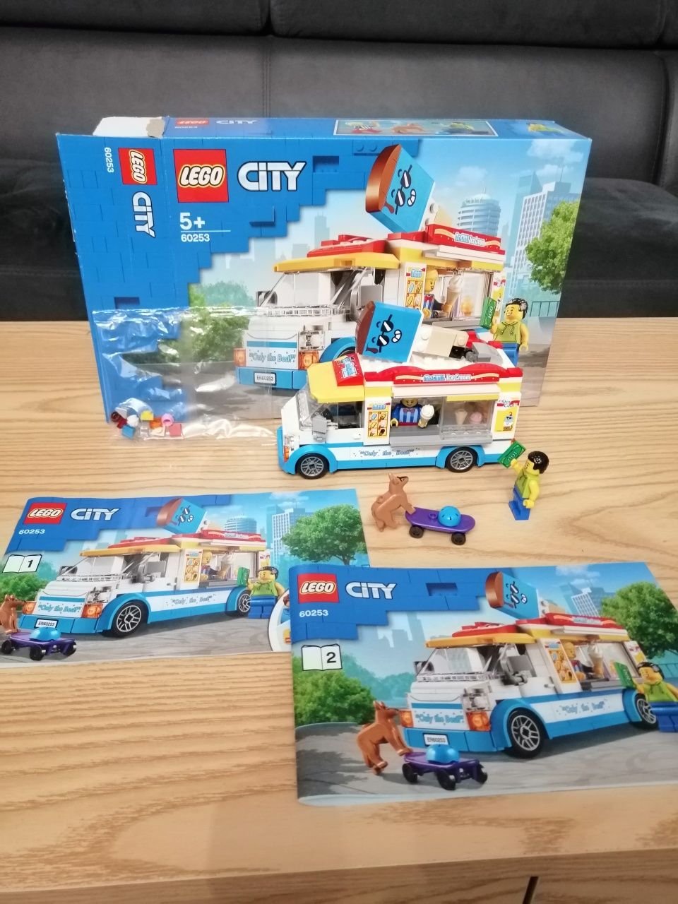 Lego City 60250 Furgonetka z lodami