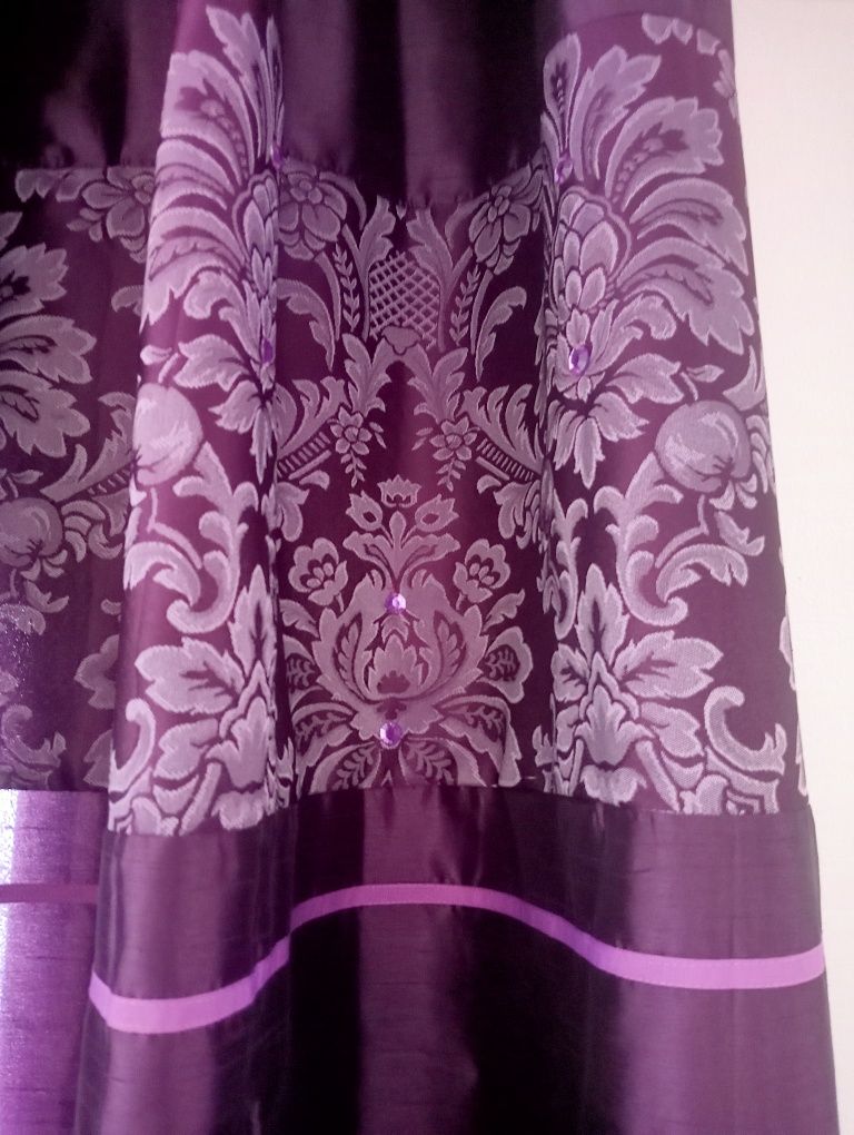 4 Cortinas opacas rochas