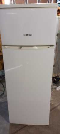 Продам холодильник vestfrost