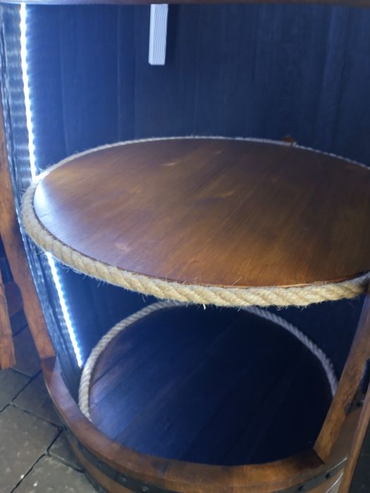 Barek z beczki dębowej po whisky