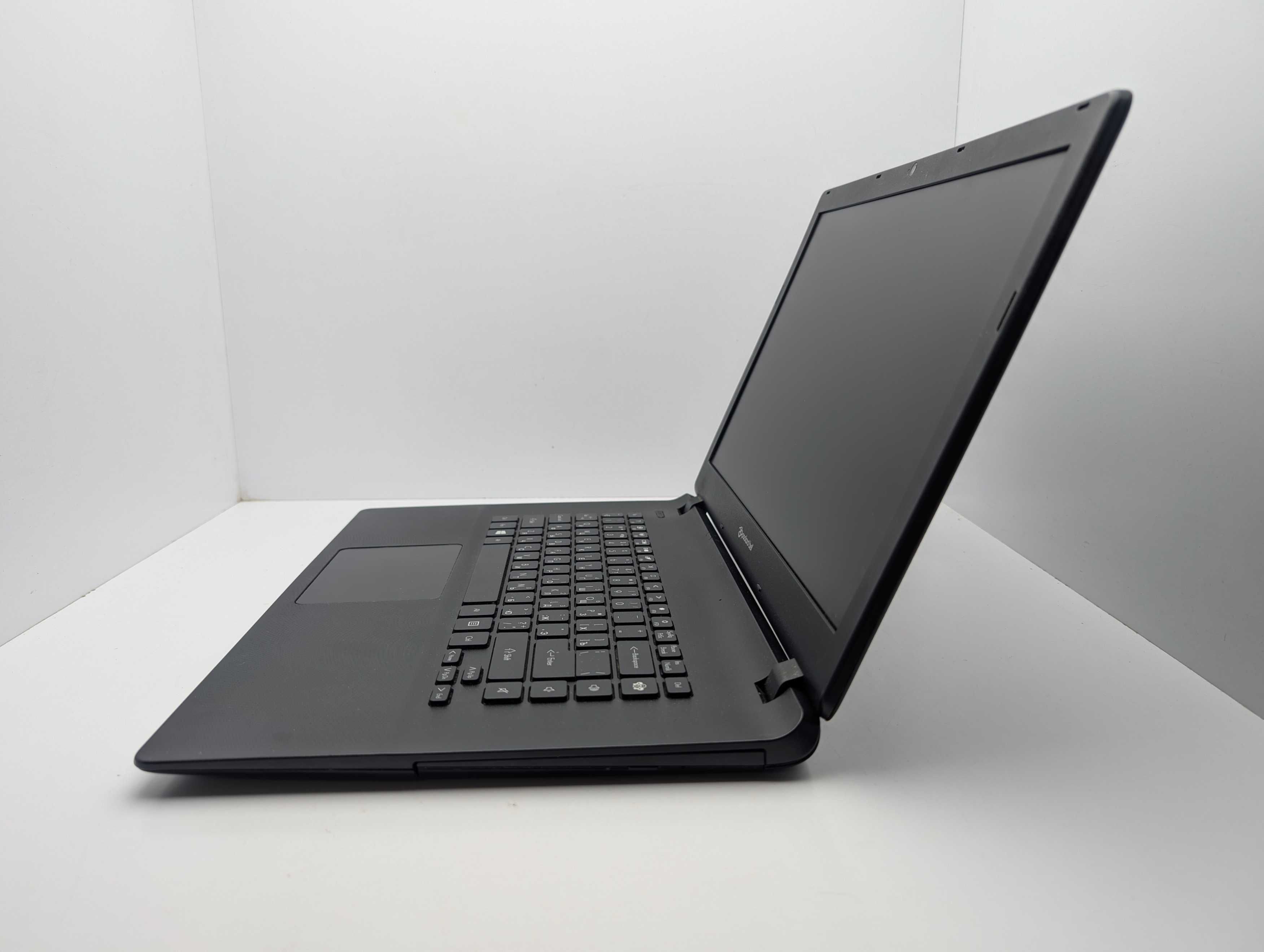 Packard Bell ENTF71BM /intel Celeron/6gb/SSD-128+HDD-320gb/HD Graphics