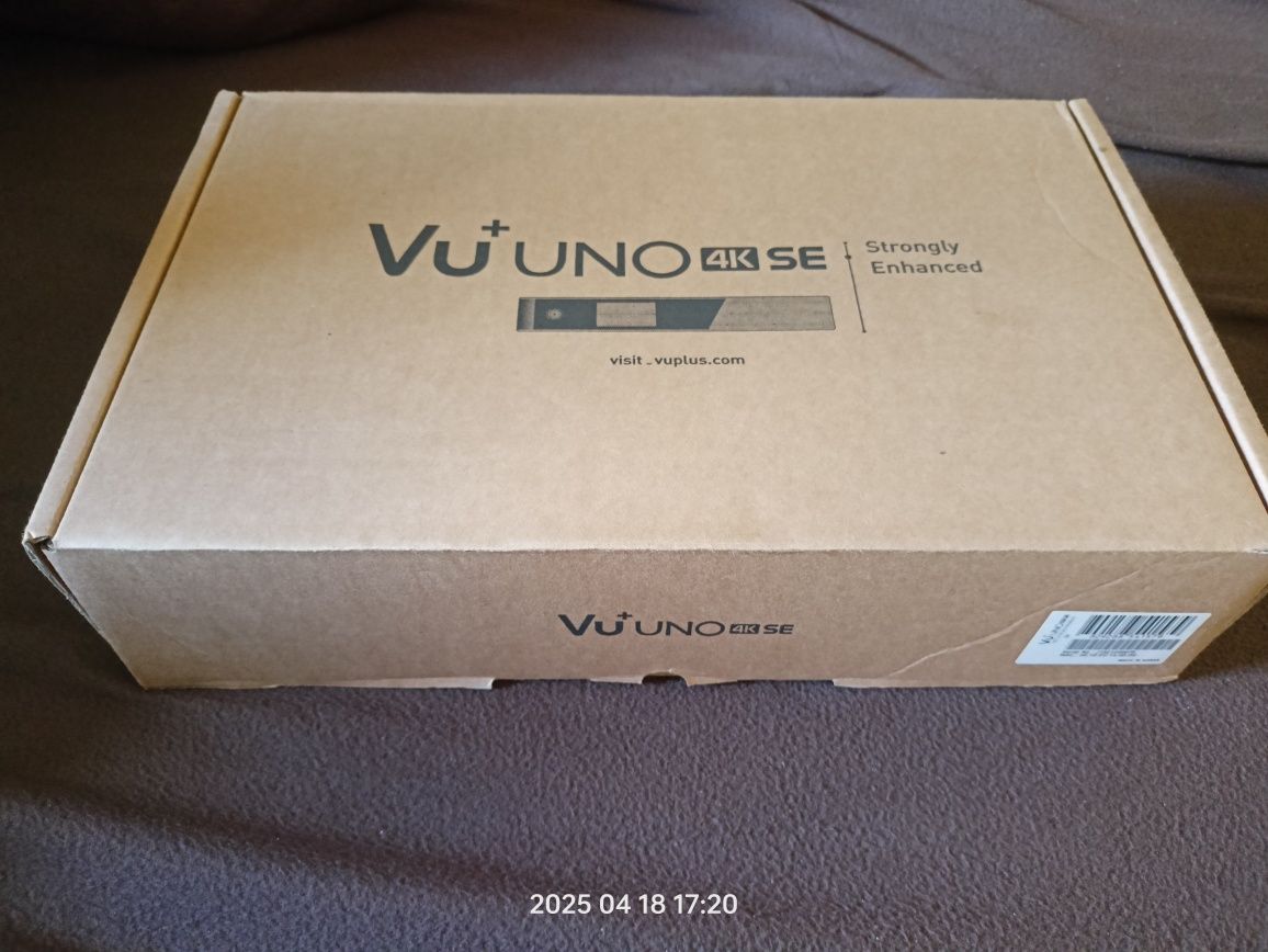 Receptor Enigma2 Vu+ Uno 4K SE (versão cabo ou satélite)