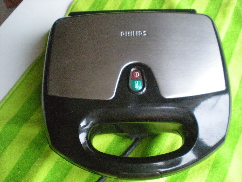 Бутербродница Philips HD-2383