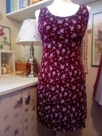 Sukienka w kolorze burgundu; rozmiar S