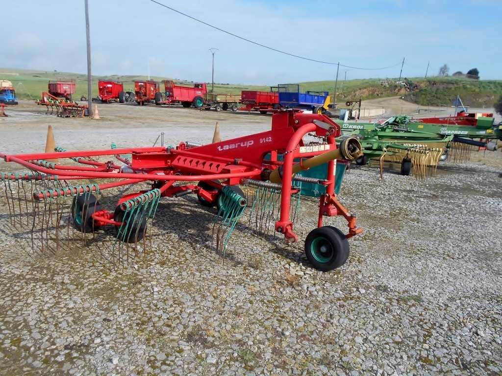 Juntador de feno kverneland 4,20m