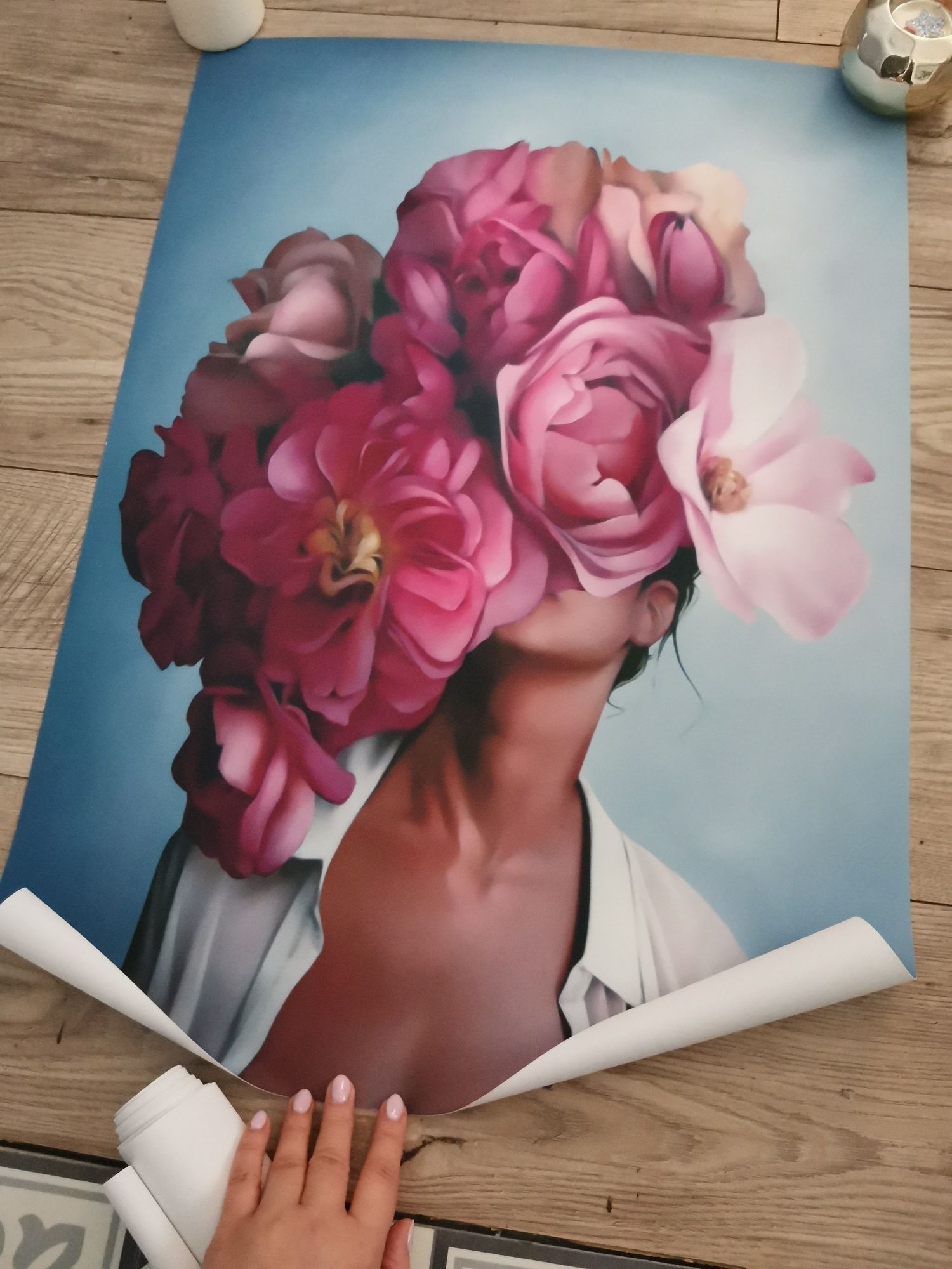 Tryptyk, obrazy 50x70 kobieta, kwiat idealne do salonu i domu