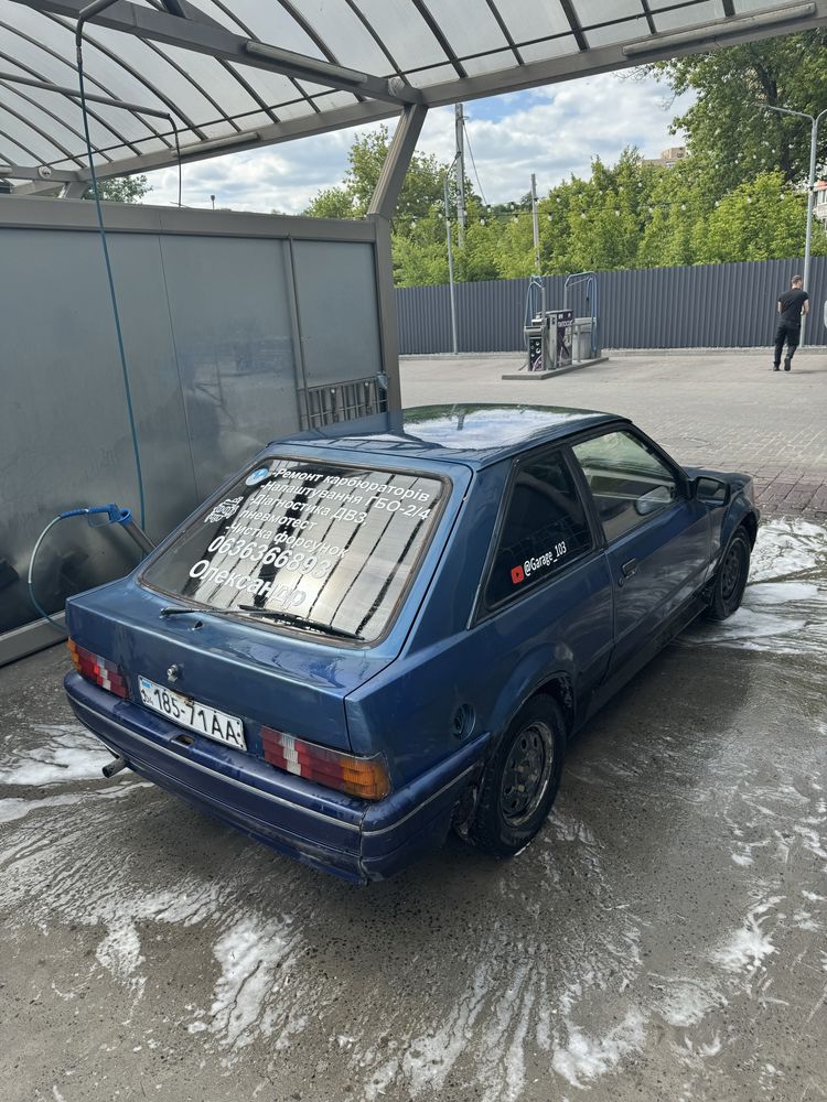 Ford Escort 1990 1.3 GAZ-2 Форд отличное состяние