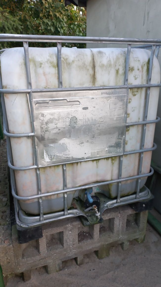Mauzer 1000 litrów
