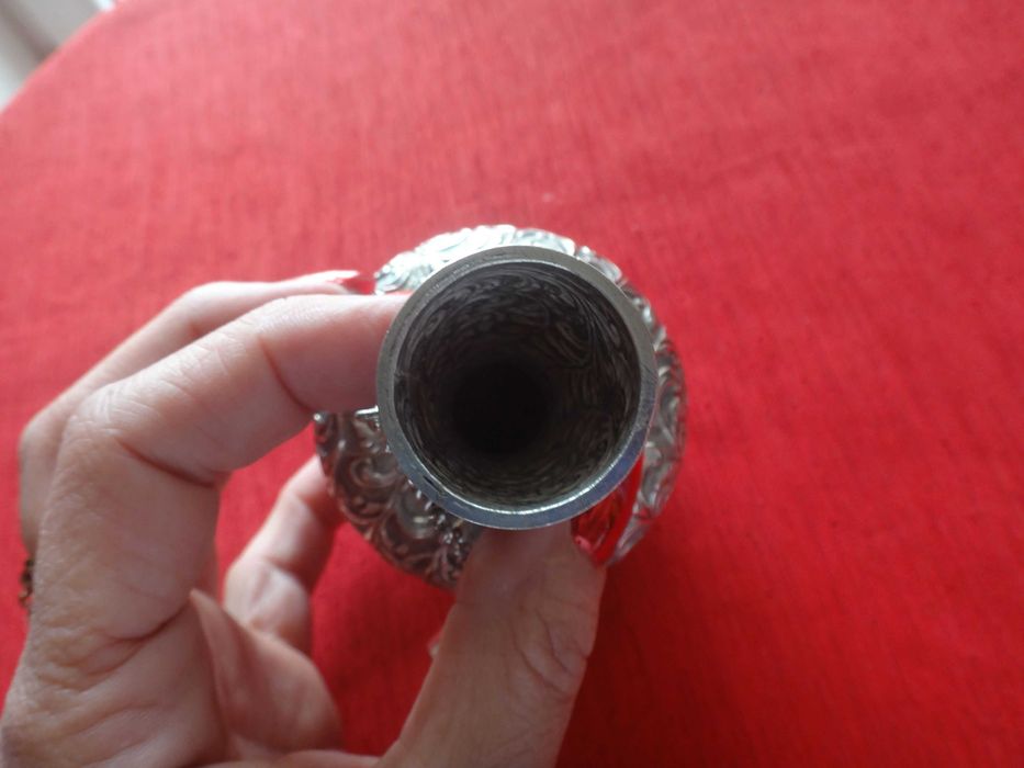 Srebrny pojemnik - flakonik