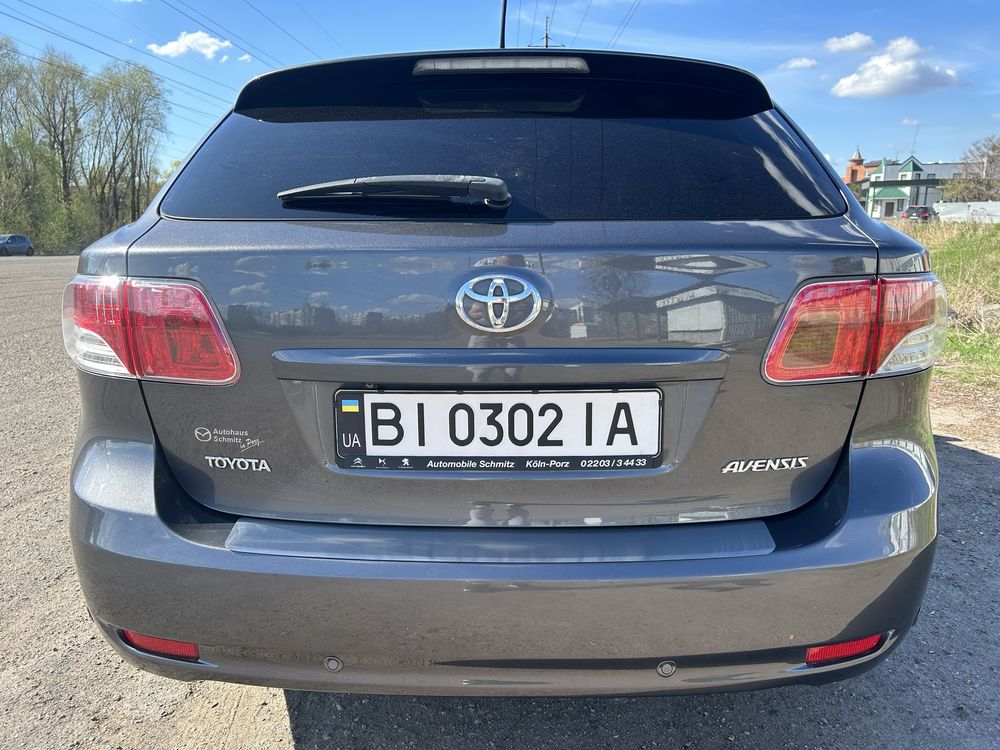 Продам Toyota Avensis III (T27) 2011 Luxe Individual універсал