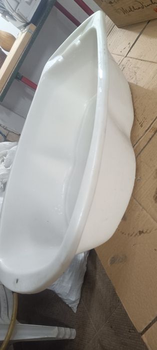Banheira de bebe de plástico branco