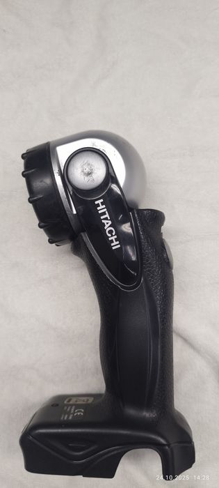 Ładowarka Hitachi