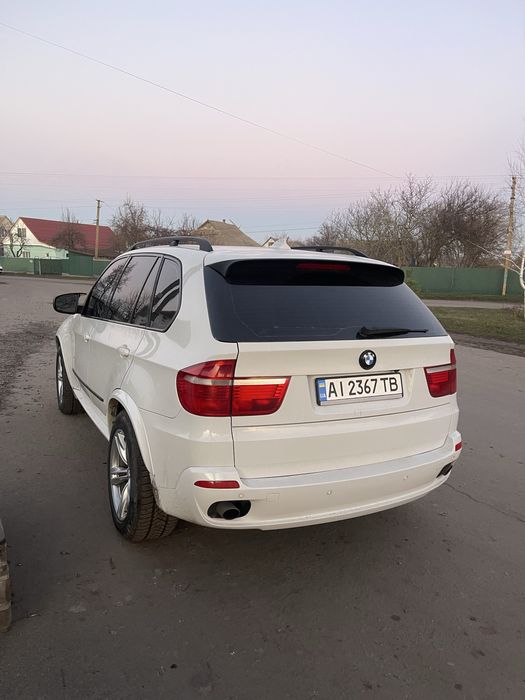Кросовер Білий бмв х5 е70 3.0 2007
