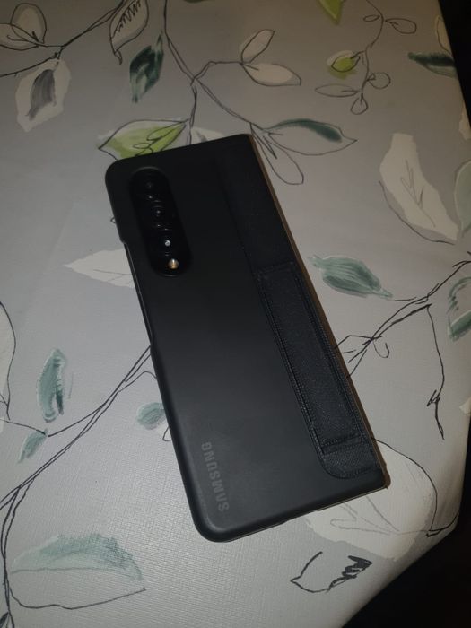 Samsung fold 4 12Gb Ram 512Gb