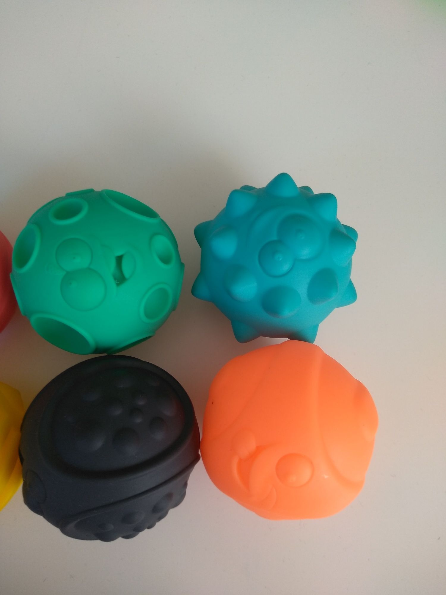 Piłki sensoryczne dla niemowlaka 6 sztuk