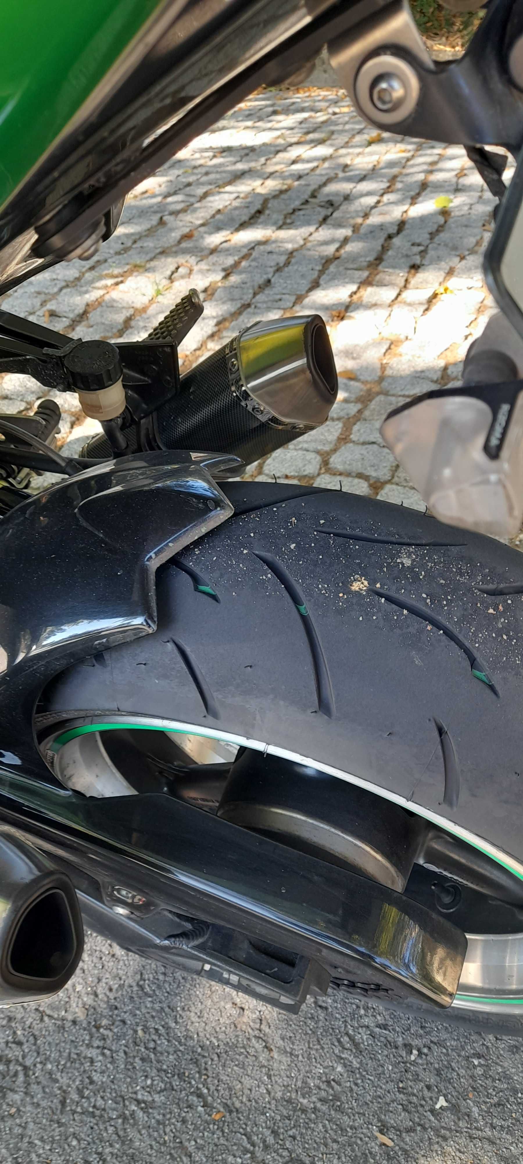 Kawasaki z 1000.