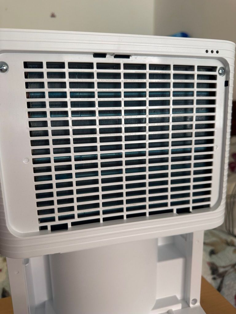 Vendo/Troco dezumidificator Ufesa Impecavel