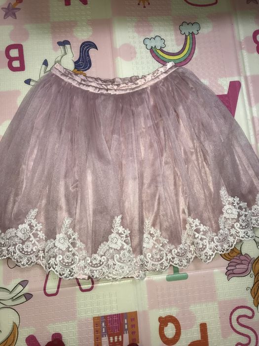 Фатинова спідниця з вишивкою