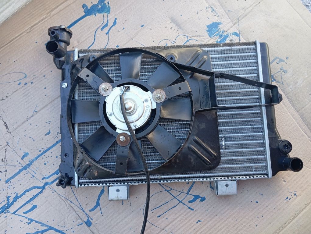 Радиатор с электровентилятором