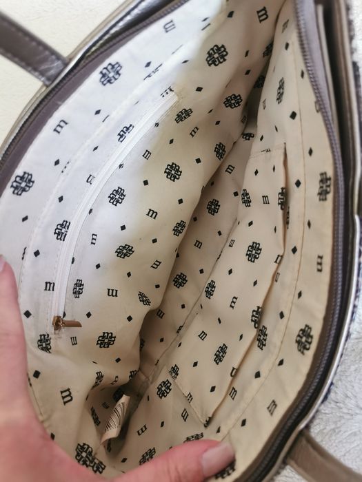 Torebka monnari motyw węża do ręki złoty beżowy