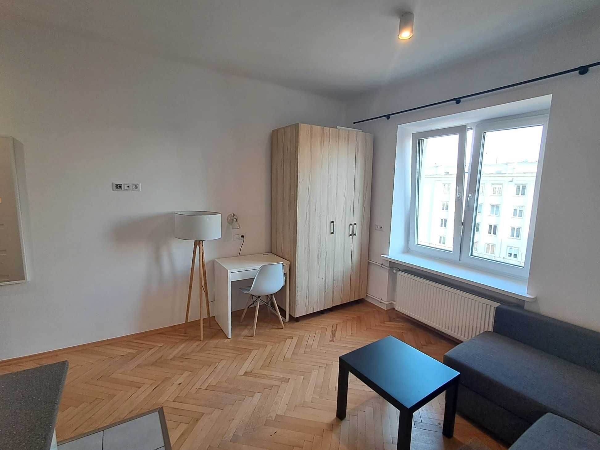 Mikrokawalerka – Warszawa, ul. Marszałkowska 27/35  II Centrum II
