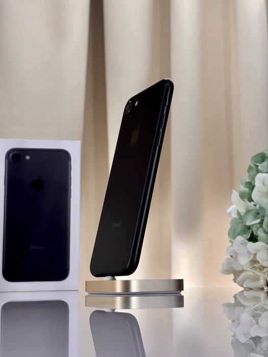 Рідкість: Практично Новий iPhone 7 2019 Neverlock (Магазин Гарантія)