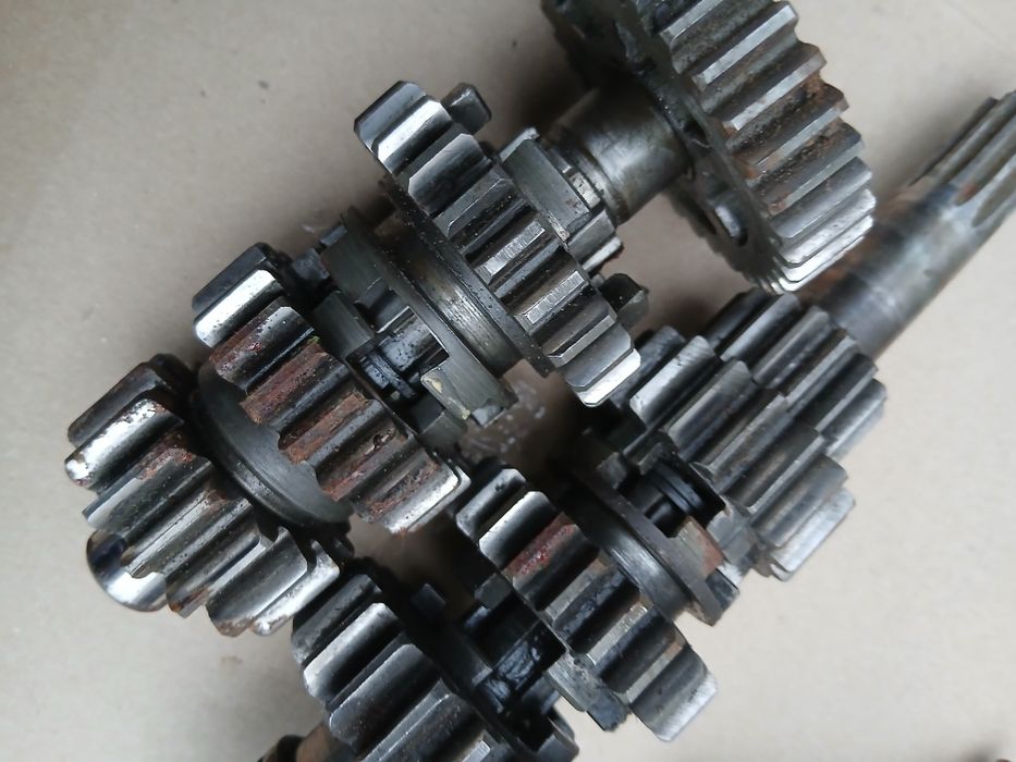 Кпп-коробка передач Юпітер 5- гарний  стан.