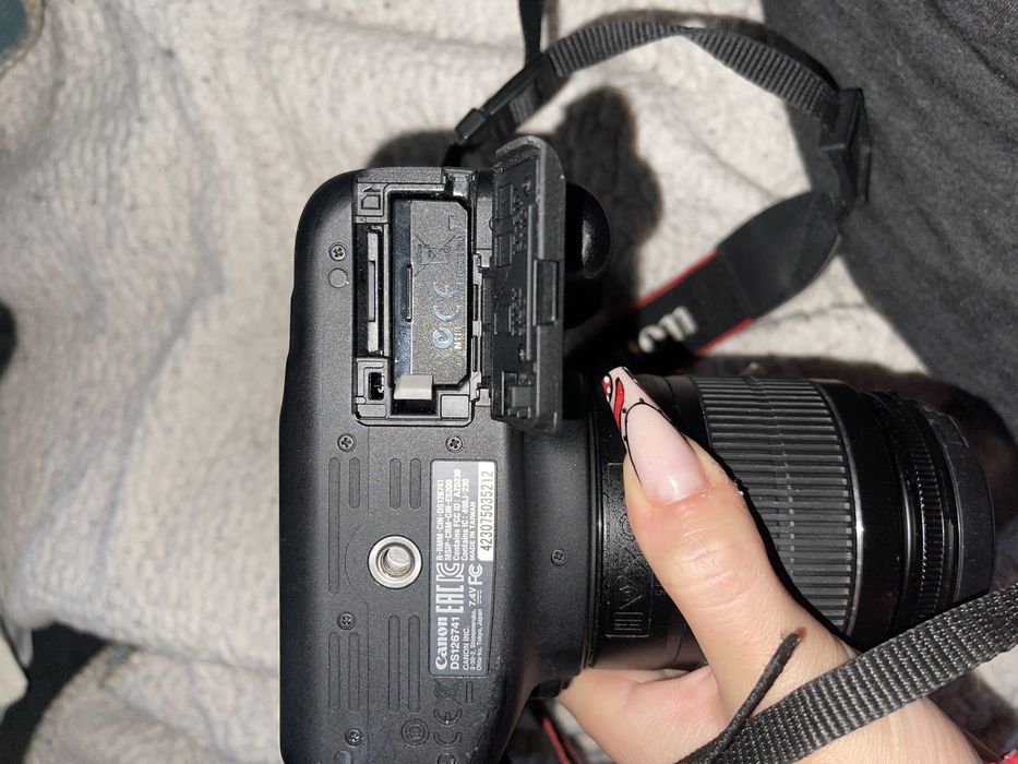 CANON 2000d + Objetiva 18-55mm