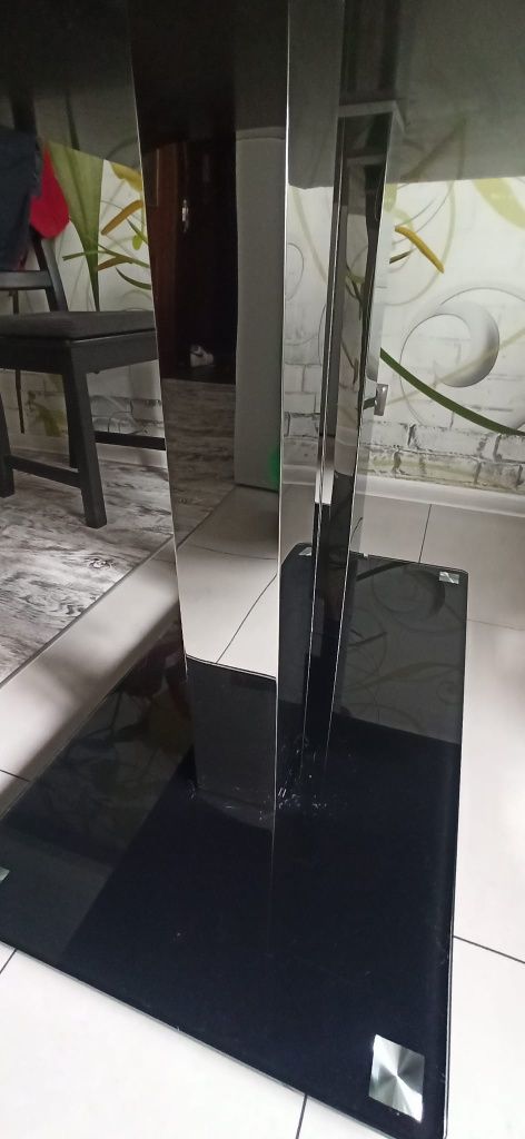 Stół  czarny szklany