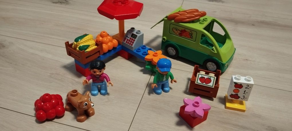Lego Duplo торговий базар..машина,автобус