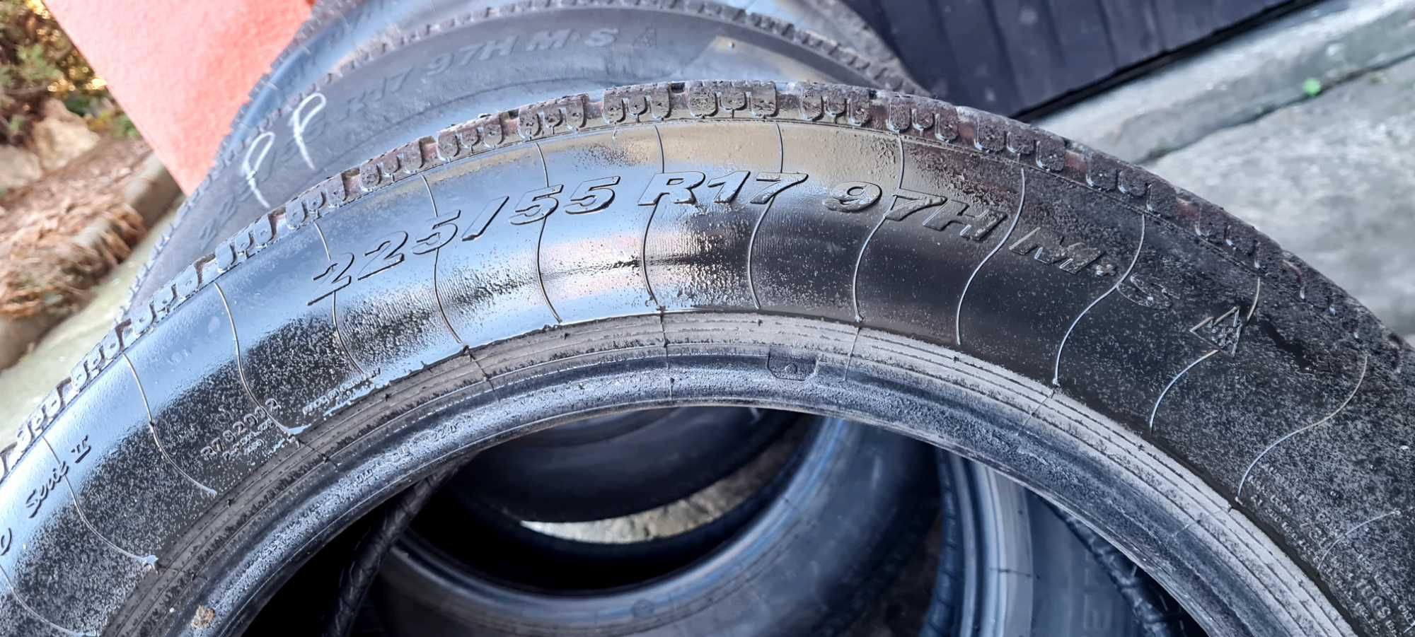 Opny zimowe Pirelli 225/55/R17/97 HM używane  ,4 szt , odbiór własny