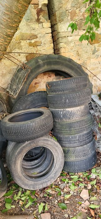 Oddam opony samochodowe rolnicze