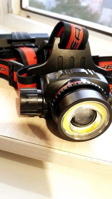 Фонарь налобный на аккумах 18650