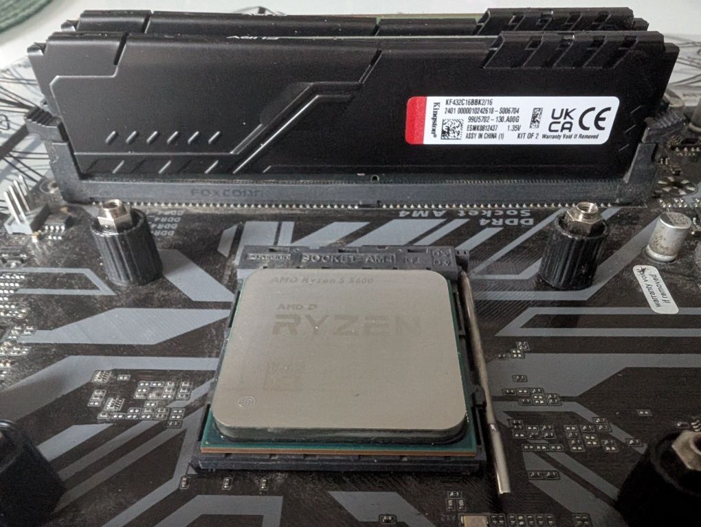 Ryzen 5 5600 + Gigabyte B450M-DS3H + 32 GB DDR4 + Endorfy Fera 5 Dual