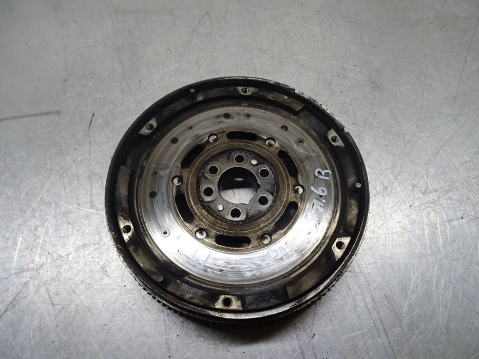 VW PASSAT B5 SEDAN 1.6 B DWUMASA SPRZĘGŁO