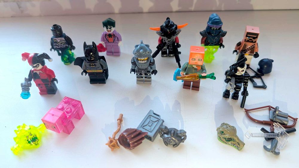 Продам 20 мініфігурок. 10 фігурок - ЛЕГО та 10 - Кітай. Ціна за усе
