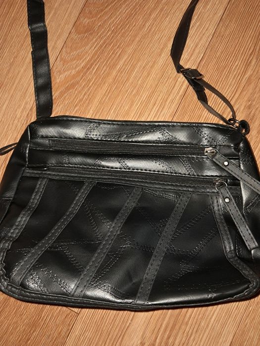 Жіноча сумка чорна