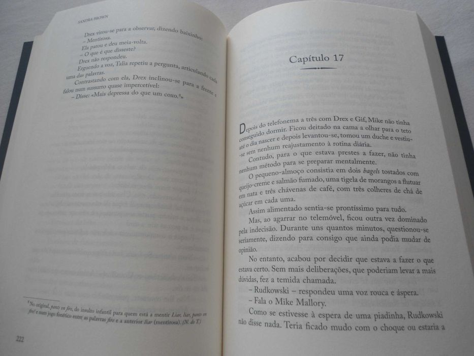 Astúcia por Sandra Brown