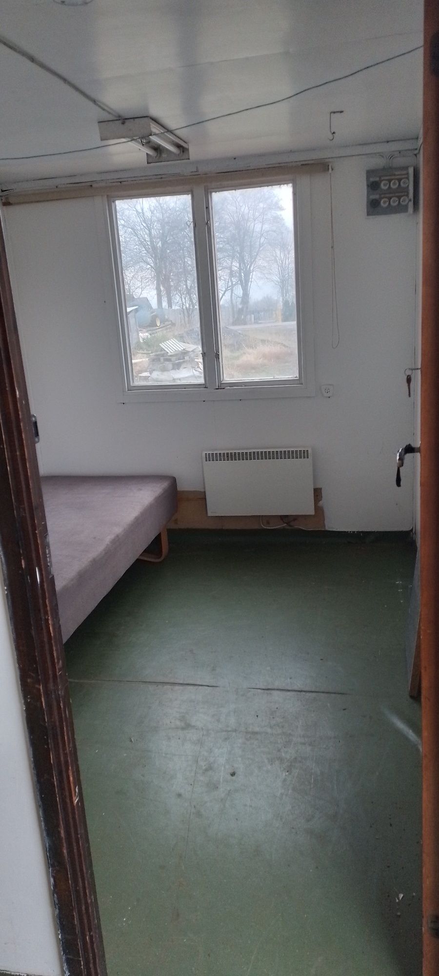 Barak na kołach drewniany