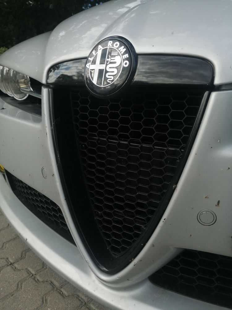 Grill/Atrapa Plaster miodu do Alfa Romeo 159 (custom scudetto)