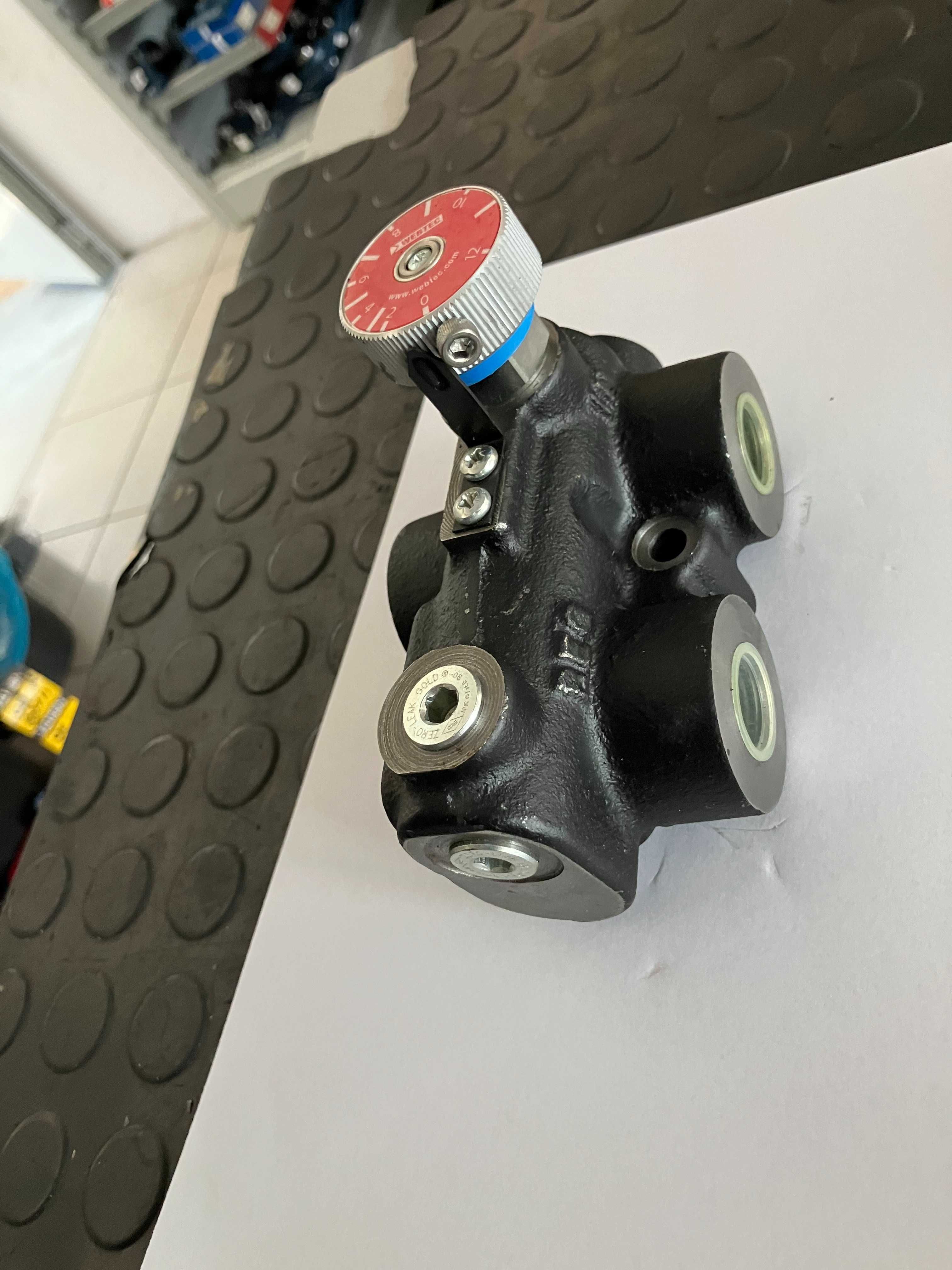 Regulator przepływu FV2V  47 l/min - dwukierunkowy FV2V125H-R