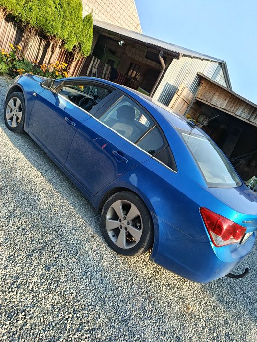 Chevrolet Cruz..