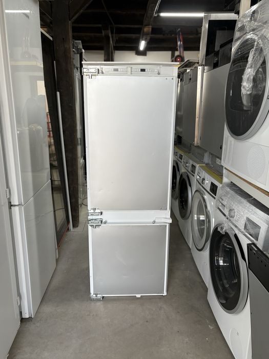 Bosch KIS77 AD40/07 – вбудований холодильник‑морозильник, A+++