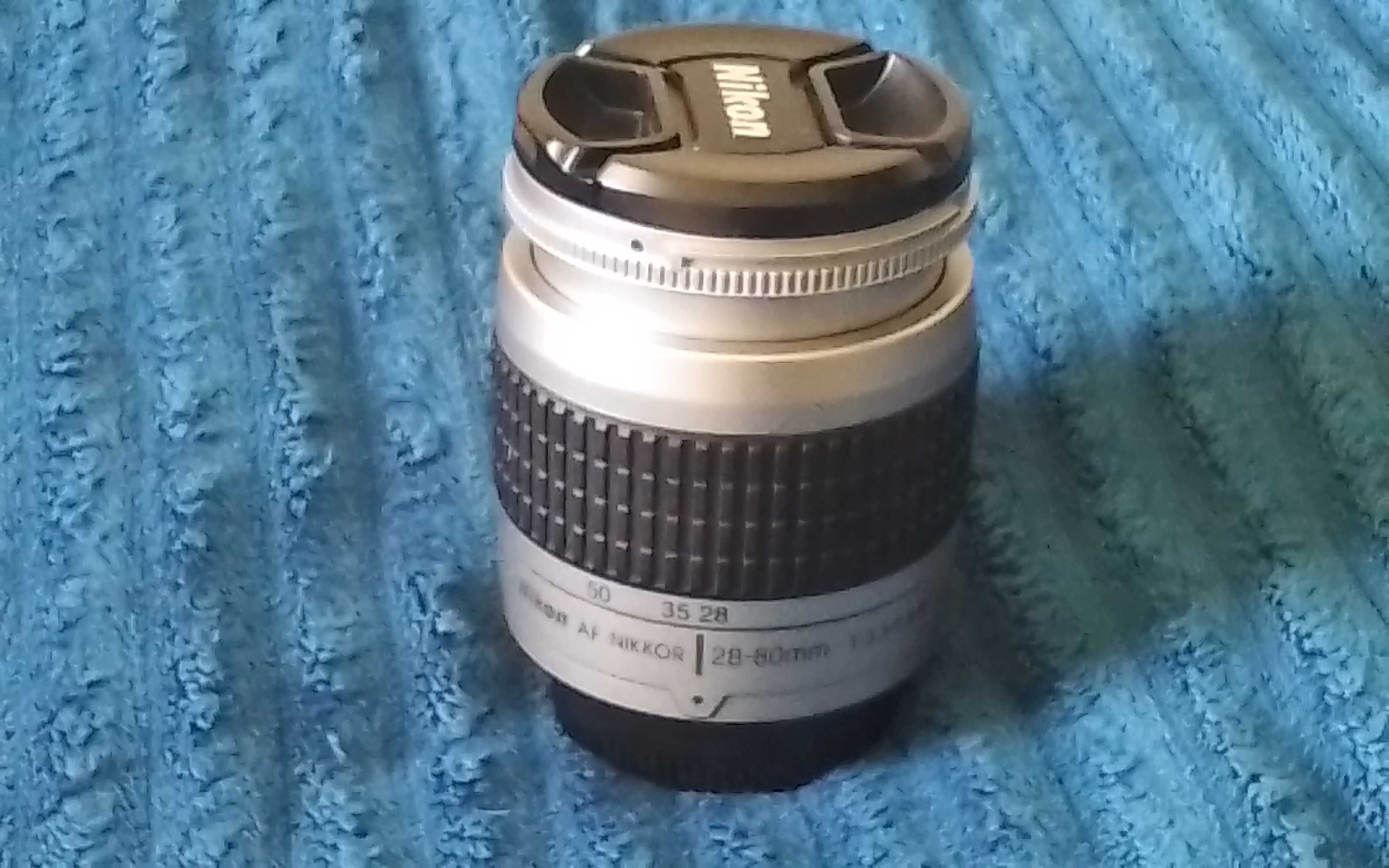 Nikon nikkor Af 70-300 mmf/4-5.6 G ,Nikon Af 28-80 mm f/3.3-5.6 G