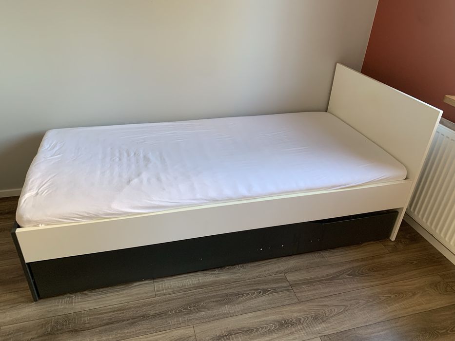Łóżko 90x200 z szufladą i materacem